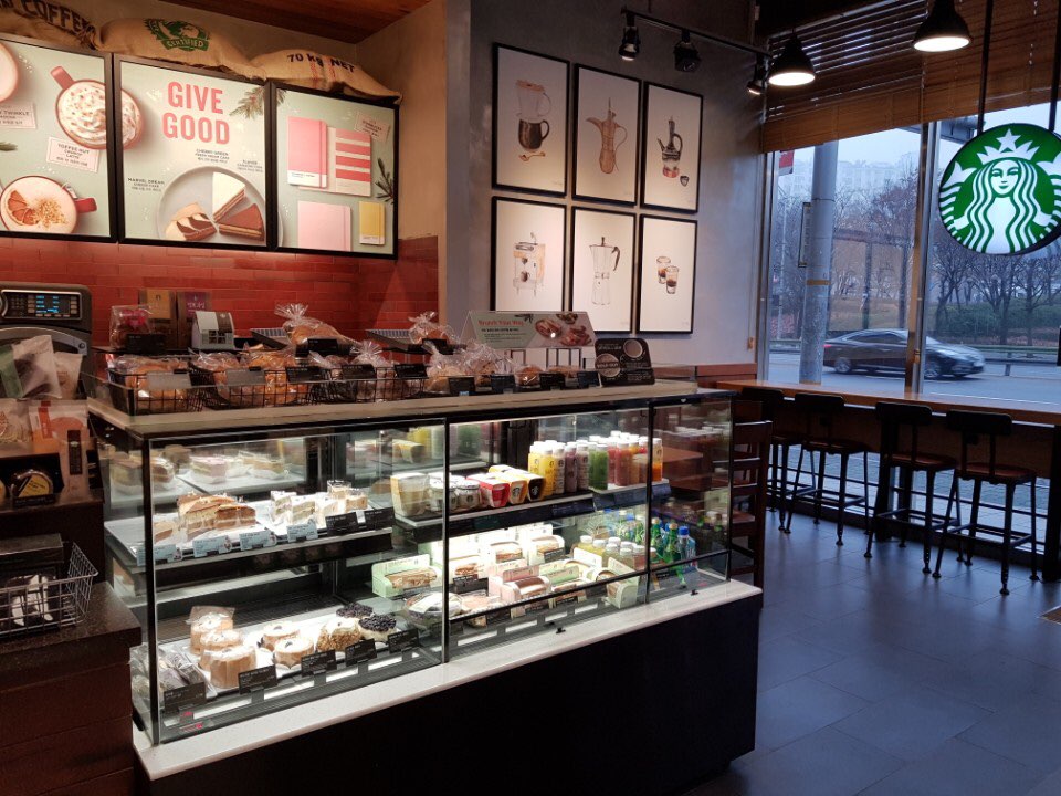 Starbucks Ori Station — photo 2