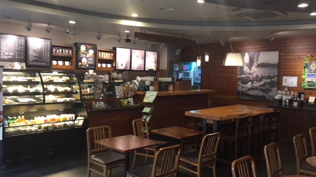 Starbucks Lotte Castle Yeouido — photo 2