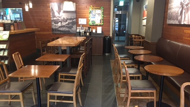 Starbucks Lotte Castle Yeouido — photo 4