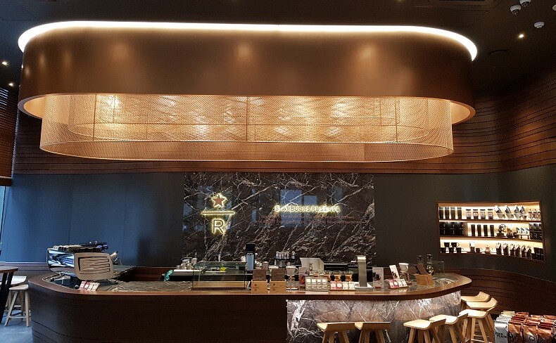 Starbucks Seolleungdongsin Building — photo 2