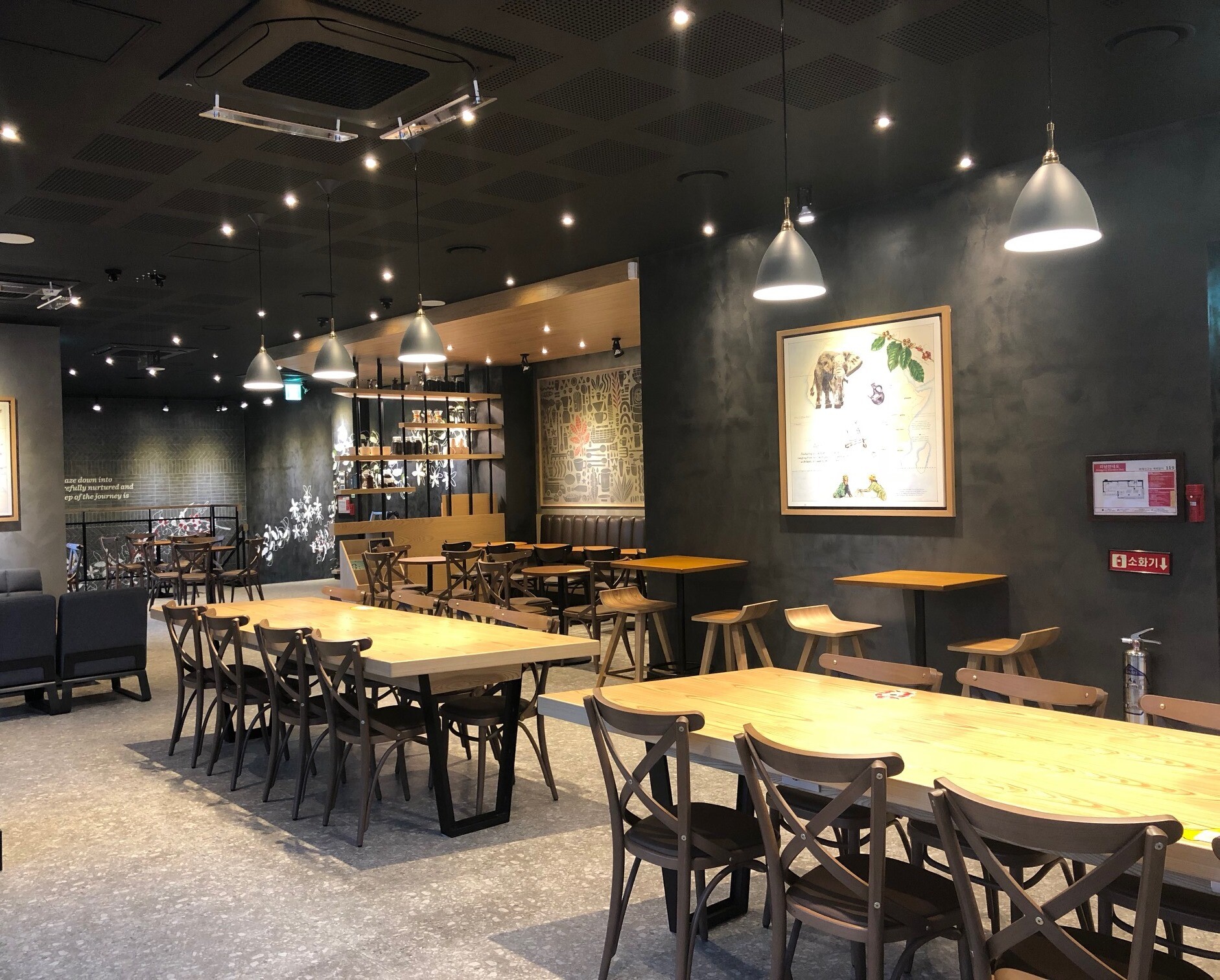 Starbucks Gongneung — photo 4