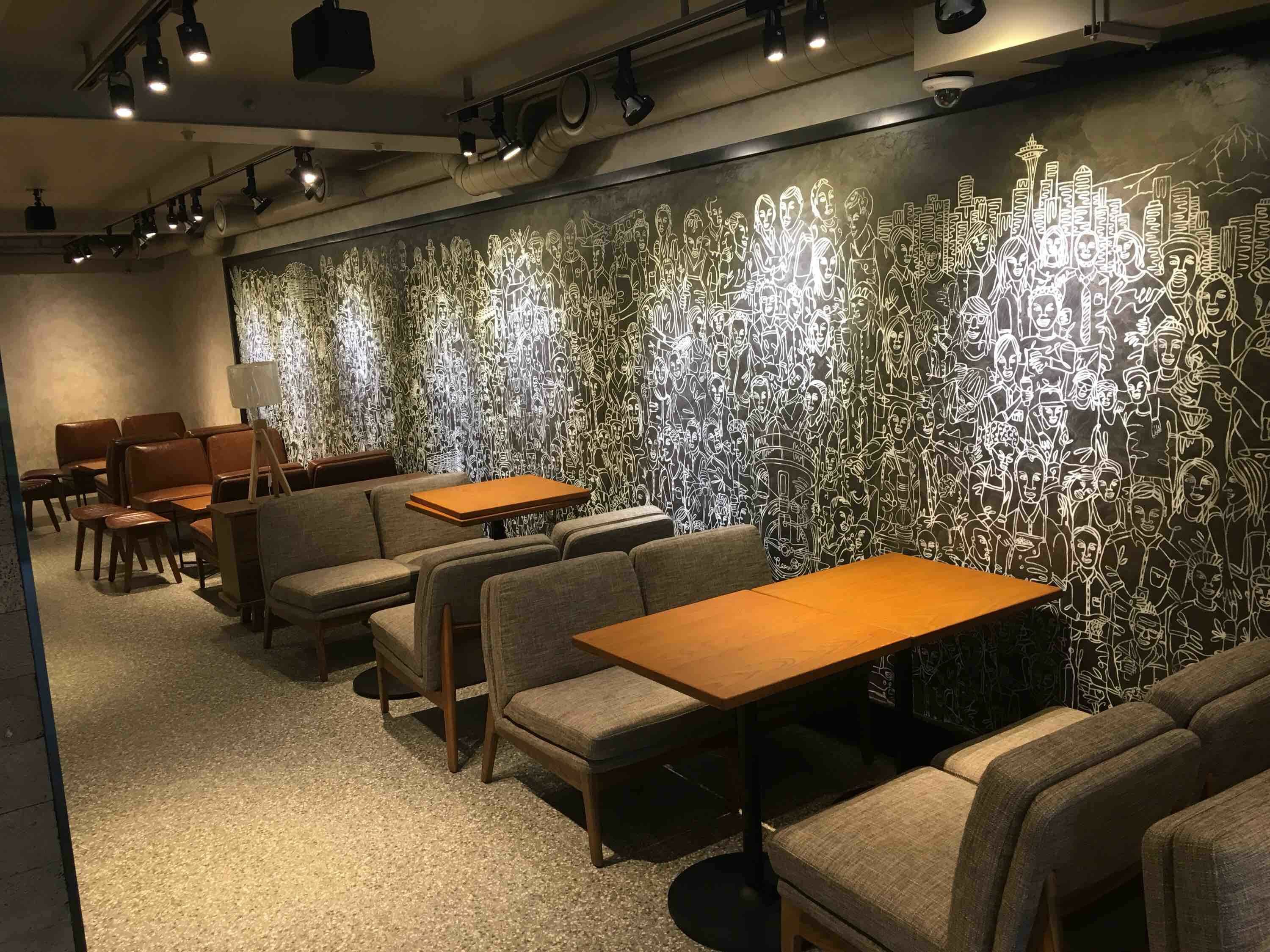 Starbucks Itaewon Station — photo 3