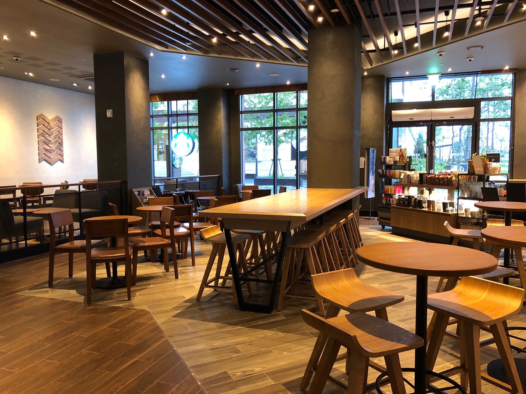 Starbucks Guri Galmae Station — photo 4