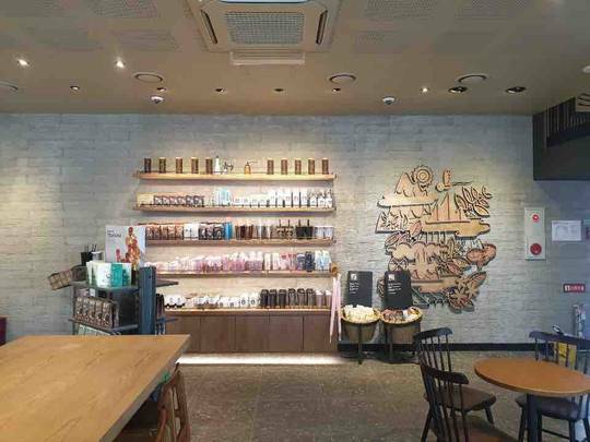 Starbucks Yangju Deokjeong Station — photo 3