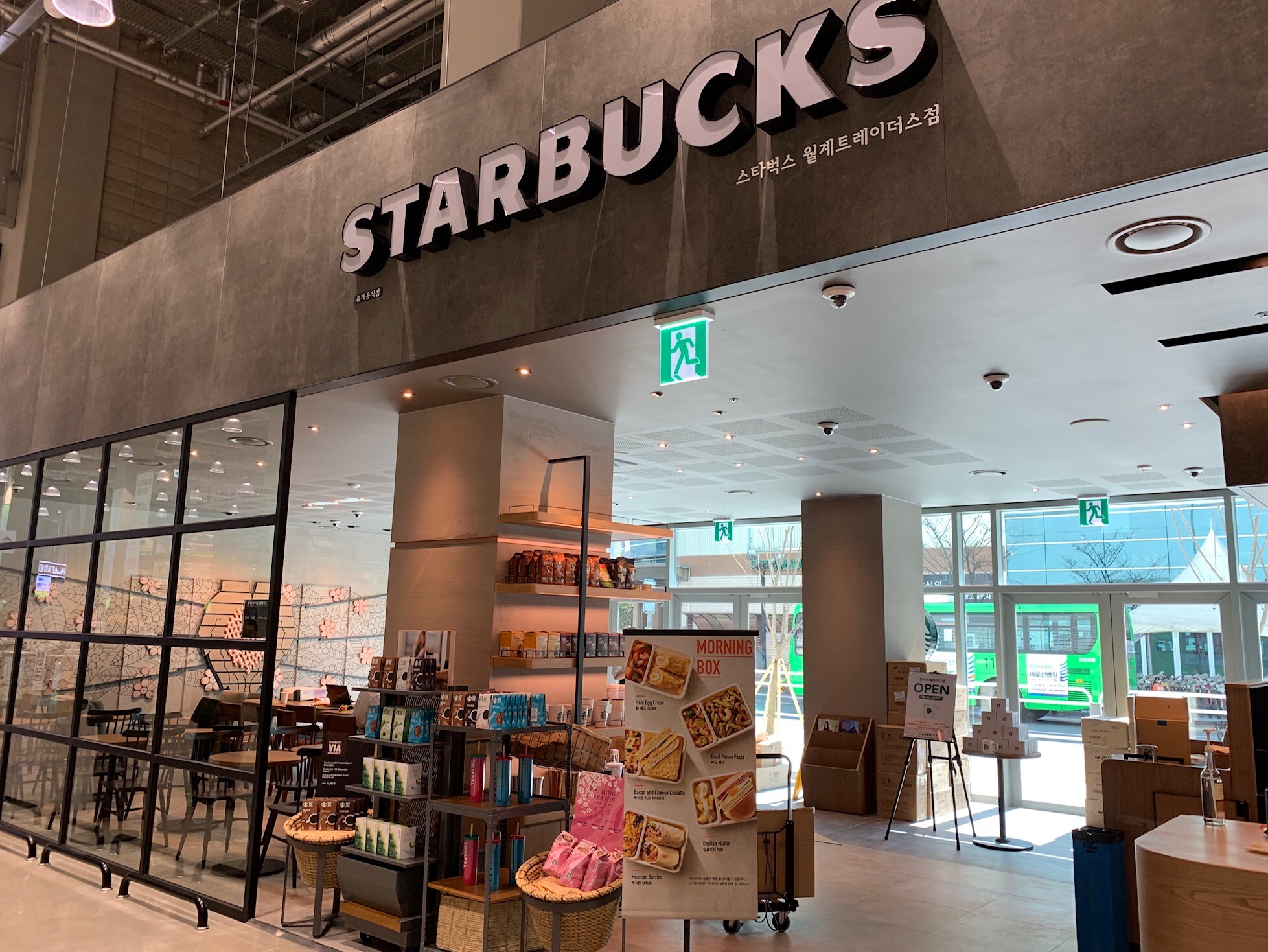Starbucks Wolgye Traders — photo 2