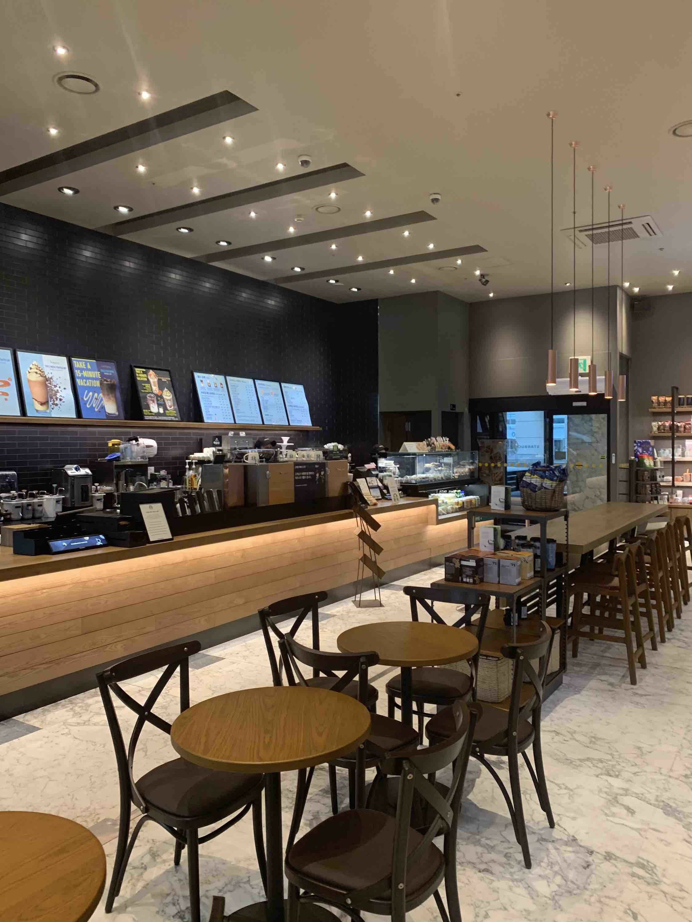 Starbucks Peosipik Tower — photo 2