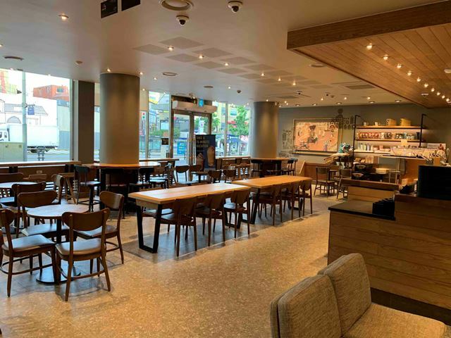 Starbucks Bangbae Station — photo 5