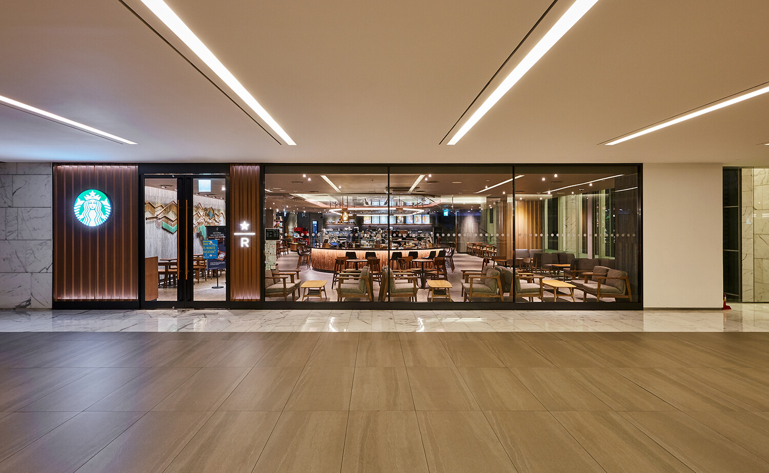 Starbucks Daehansanggonghoeuiso — photo 1