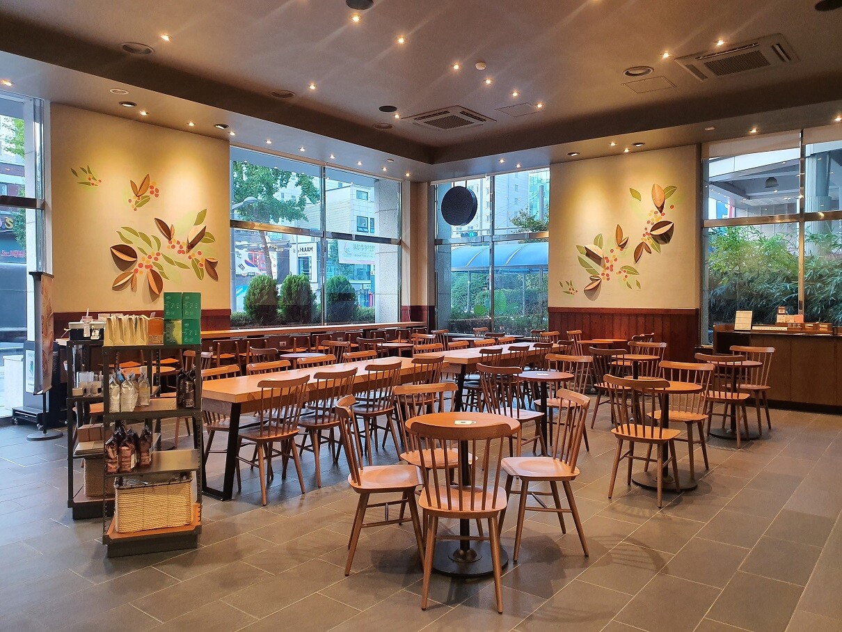 Starbucks Sangbong Station — photo 5