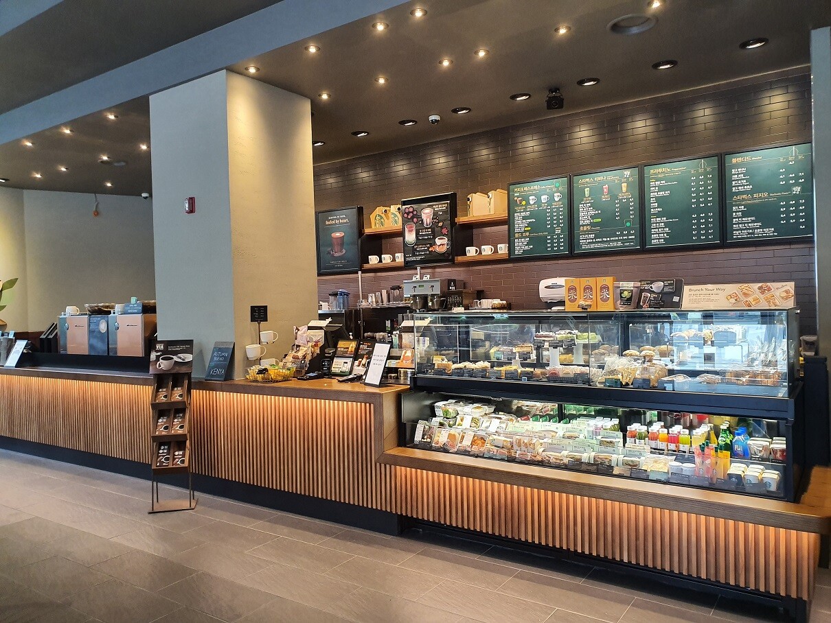 Starbucks Sangbong Station — photo 2