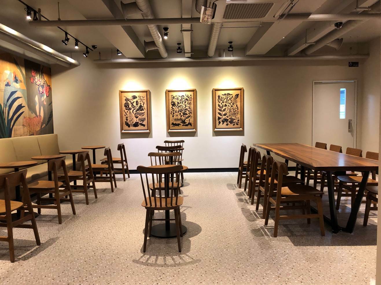 Starbucks Gireum Station — photo 5