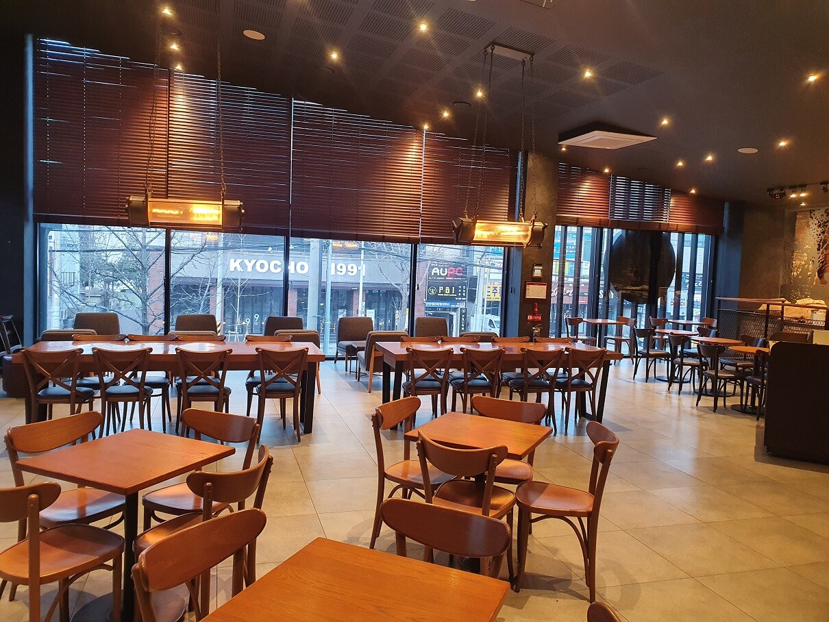 Starbucks Daegu Suseong Intersection — photo 5