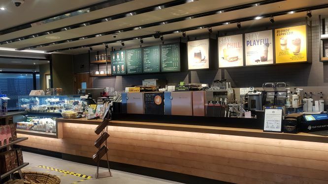 Starbucks Mapo Iljin Building — photo 3