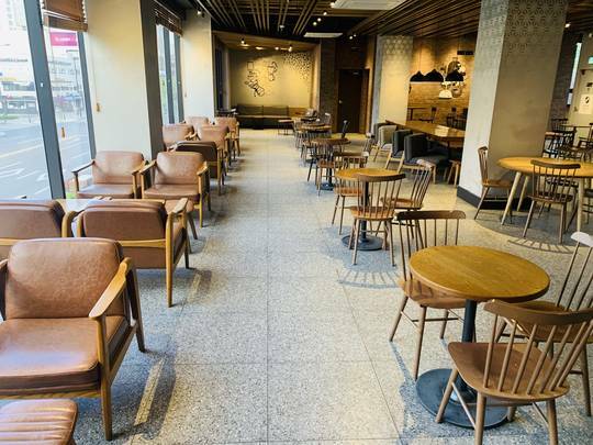 Starbucks Sinjeong — photo 3
