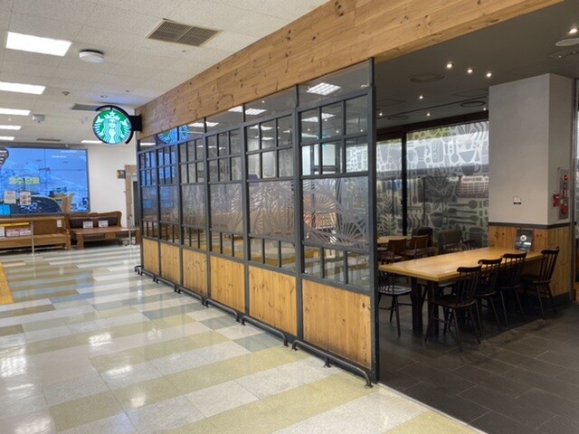 Starbucks Geumjeong E-Mart — photo 2