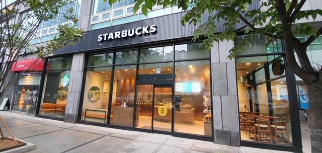 Starbucks Mapoakeu-ro — photo 1