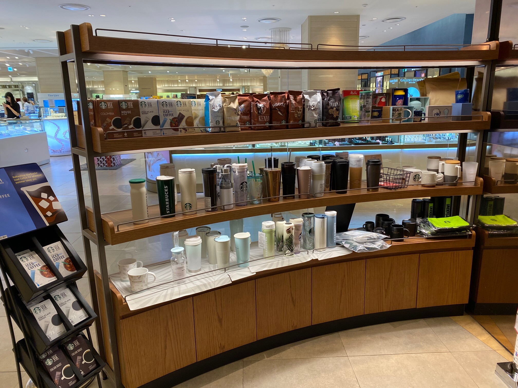 Starbucks Centum Shinsegae B1 — photo 4