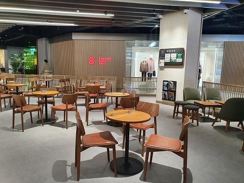 Starbucks Hyundai Jung-dong — photo 2