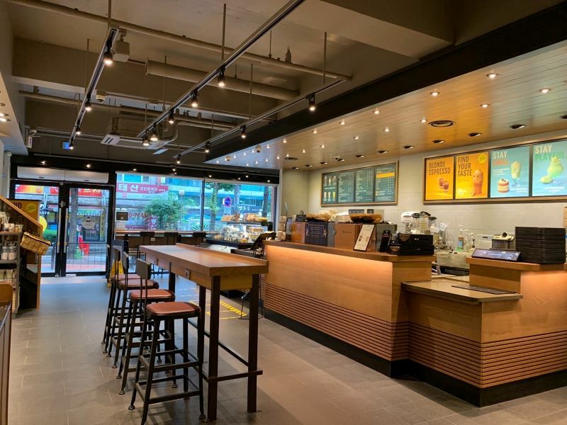 Starbucks Garakbon-dong — photo 2