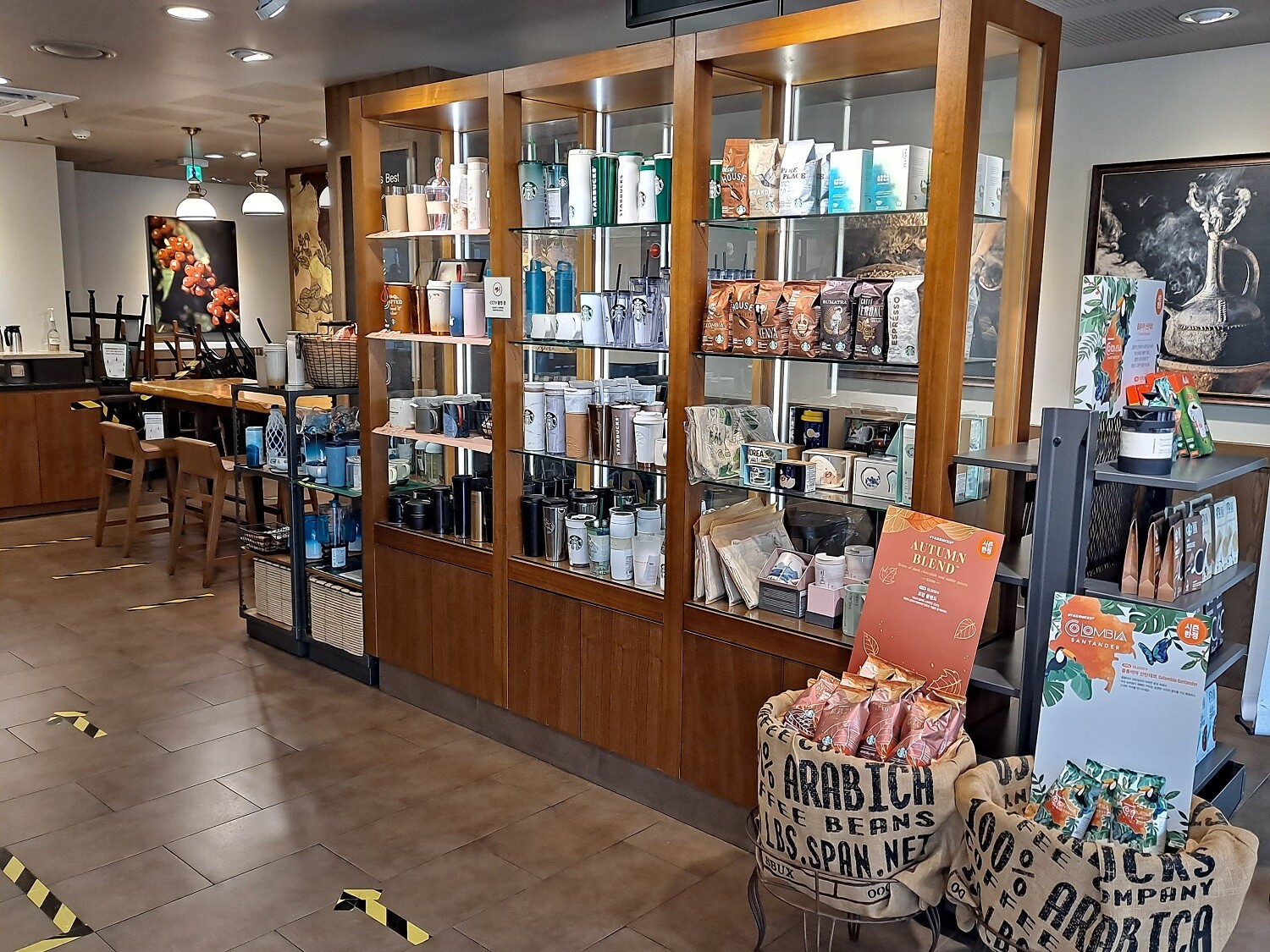 Starbucks Cheonho E-Mart — photo 2