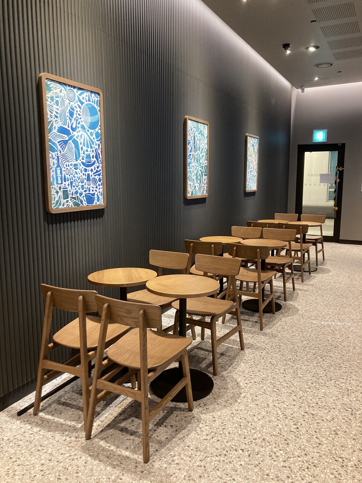Starbucks Teheralloanam Tower — photo 5