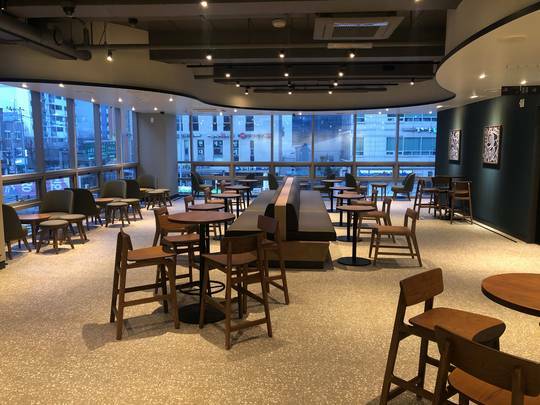 Starbucks Seonyudo Station Exit 1 — photo 5