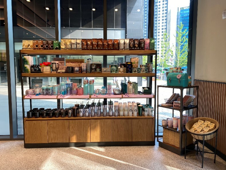 Starbucks Seodaemun Station — photo 3