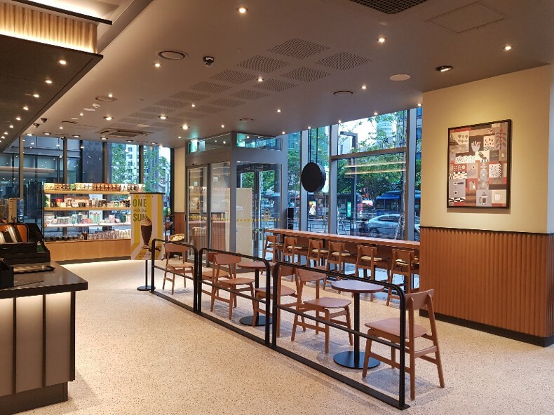 Starbucks Seodaemun Station — photo 4