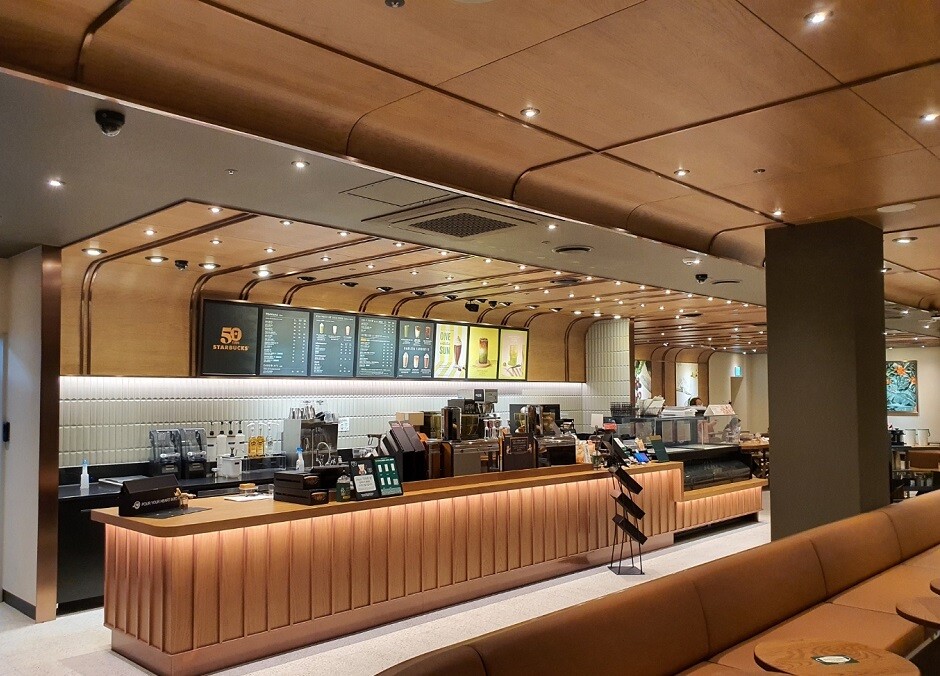 Starbucks Ssangmundobong-ro — photo 5