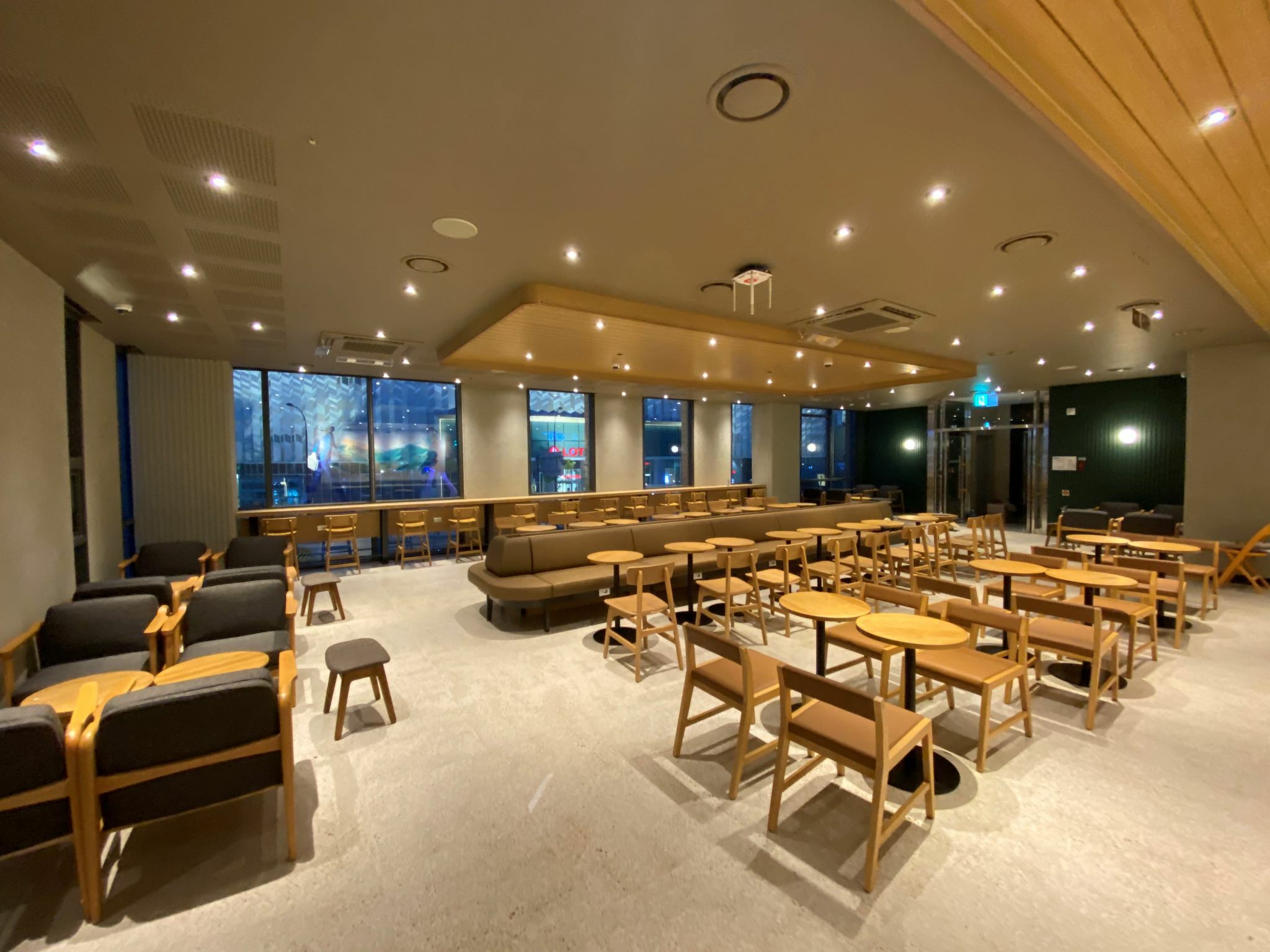 Starbucks Suji Seongbok Station — photo 5