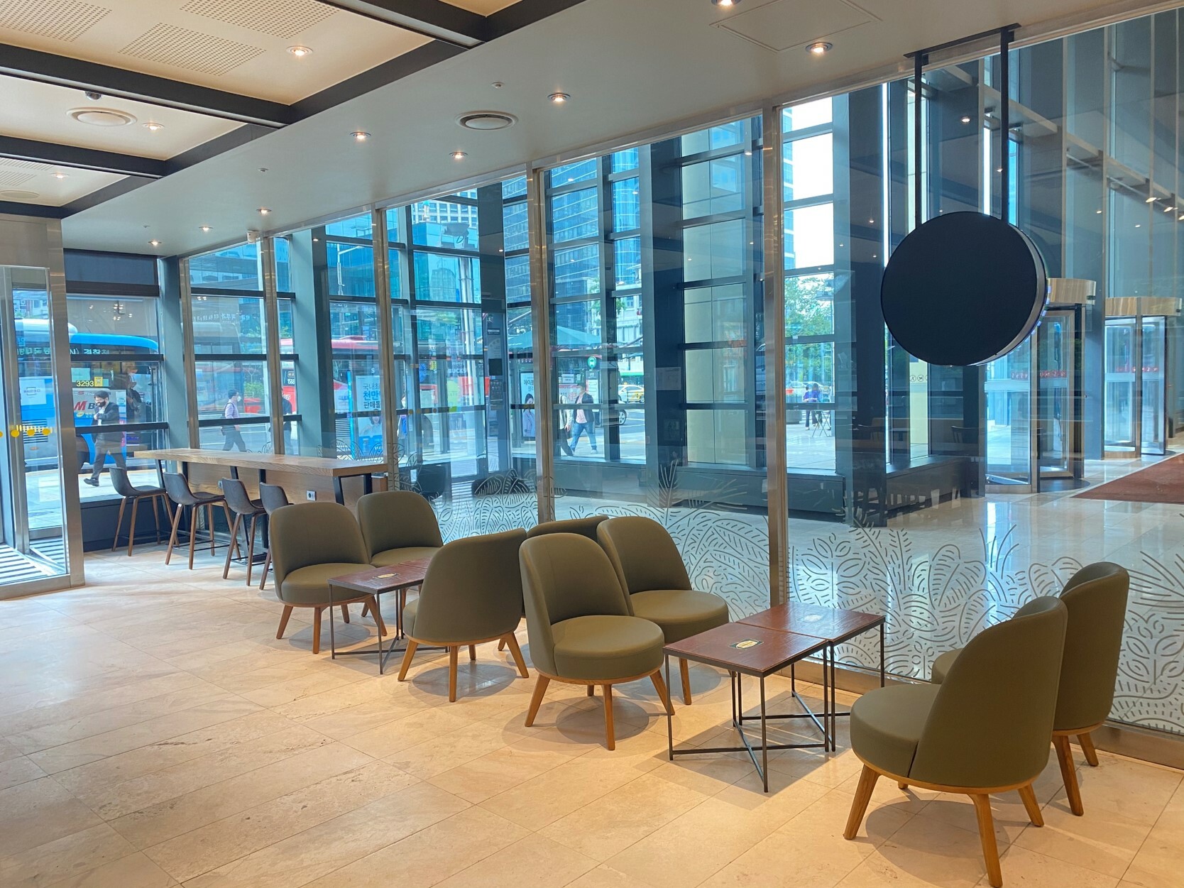 Starbucks Sungnyemun — photo 3