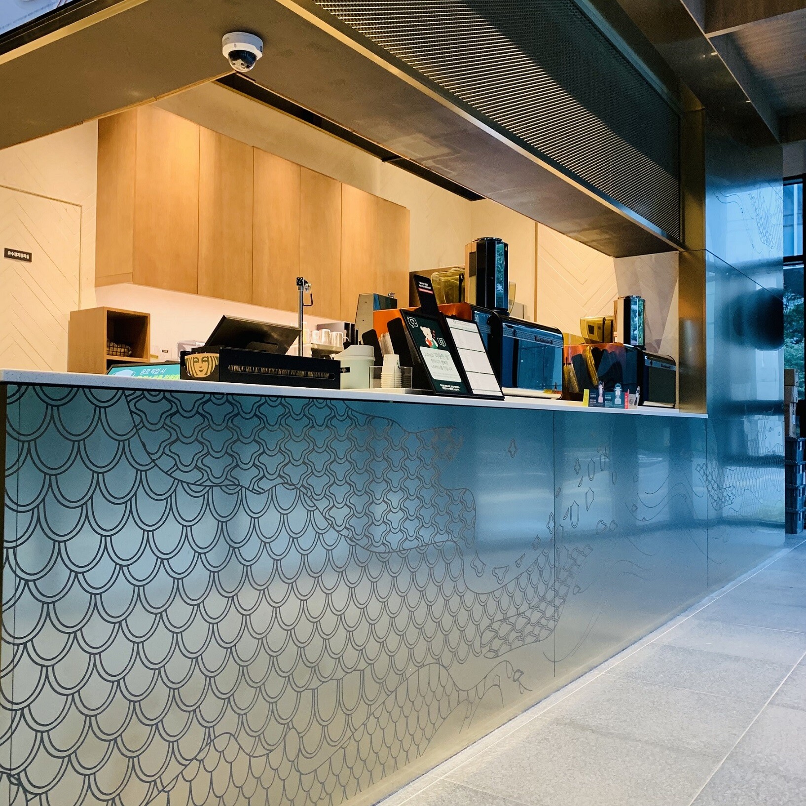 Starbucks Popoincheu Myeong-dong — photo 3
