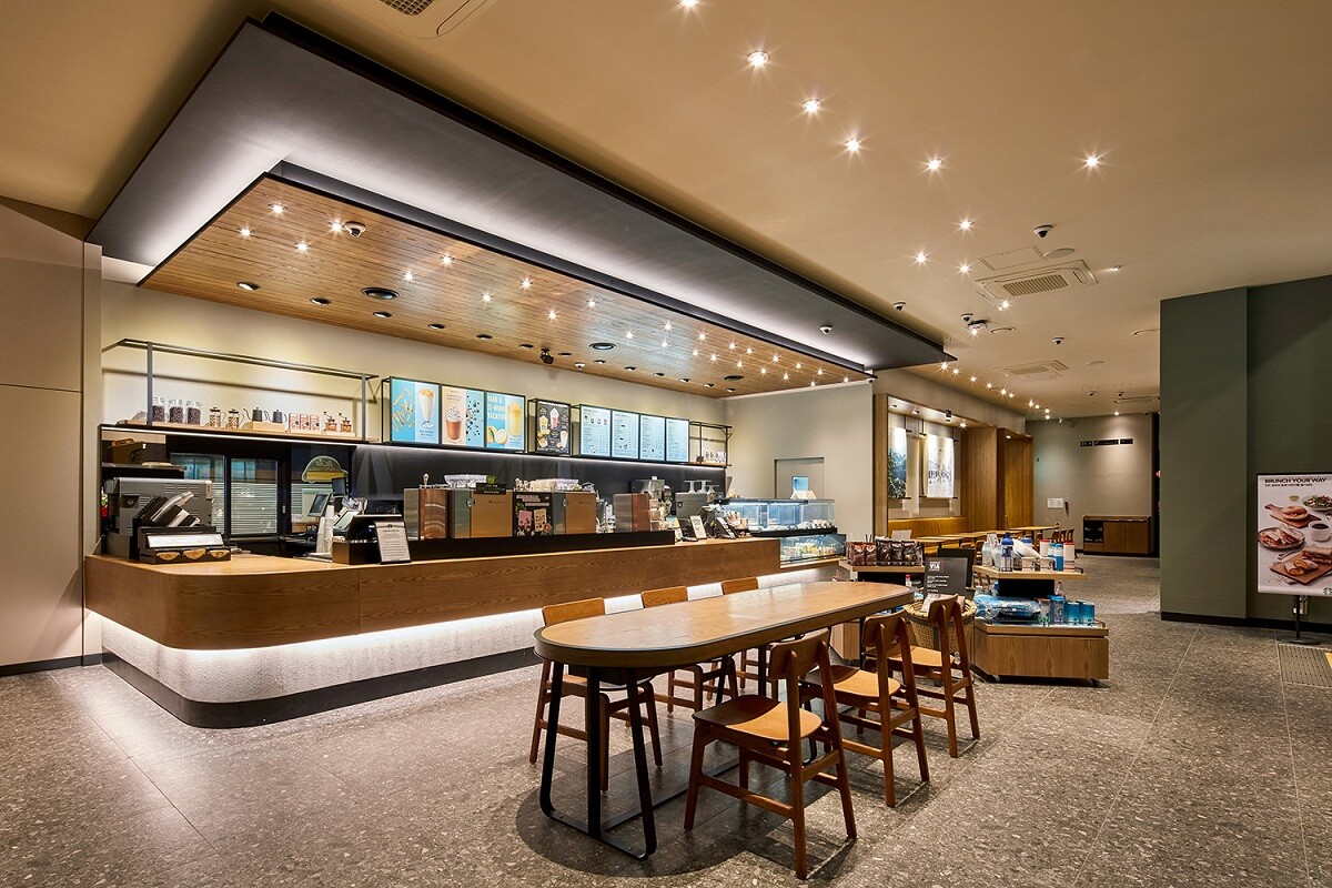 Starbucks Gangdong District Office — photo 2