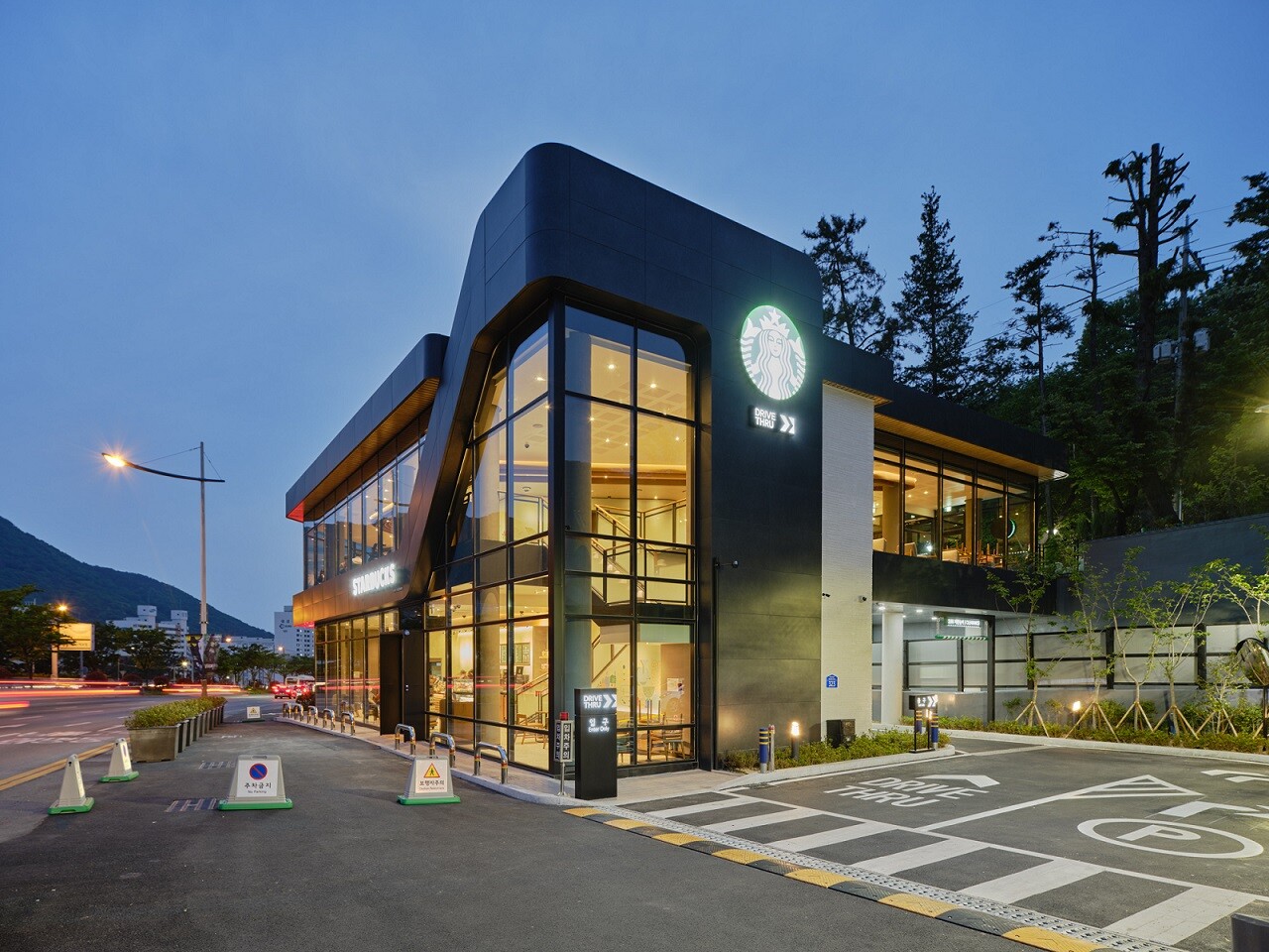Starbucks Busan Mandeok — photo 1