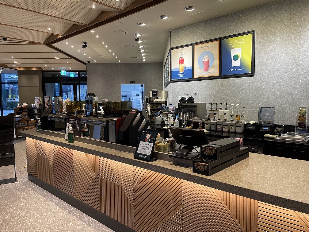 Starbucks Deungchon Boulevard — photo 2
