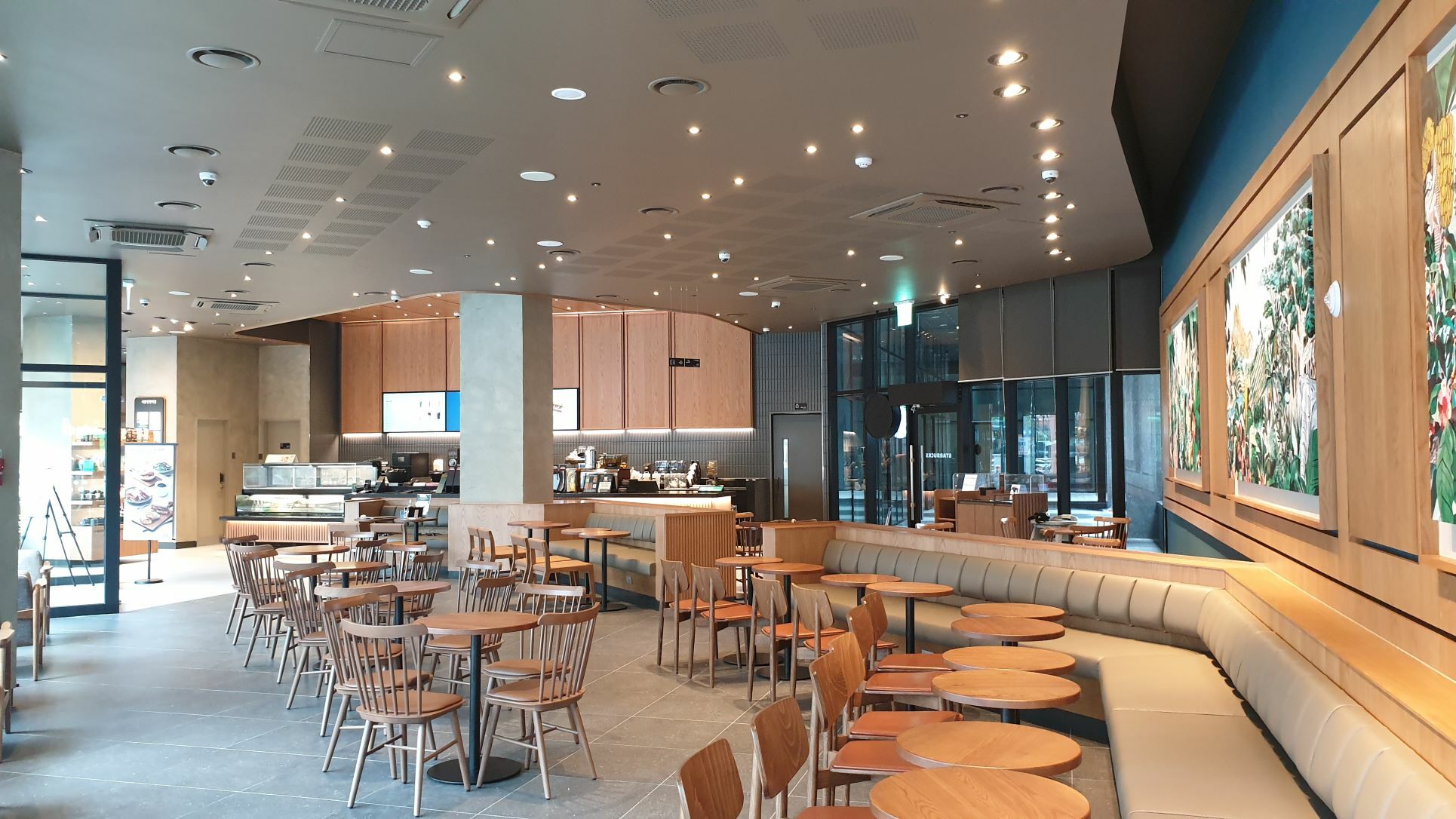 Starbucks Seoul Yangpyeong Station — photo 5
