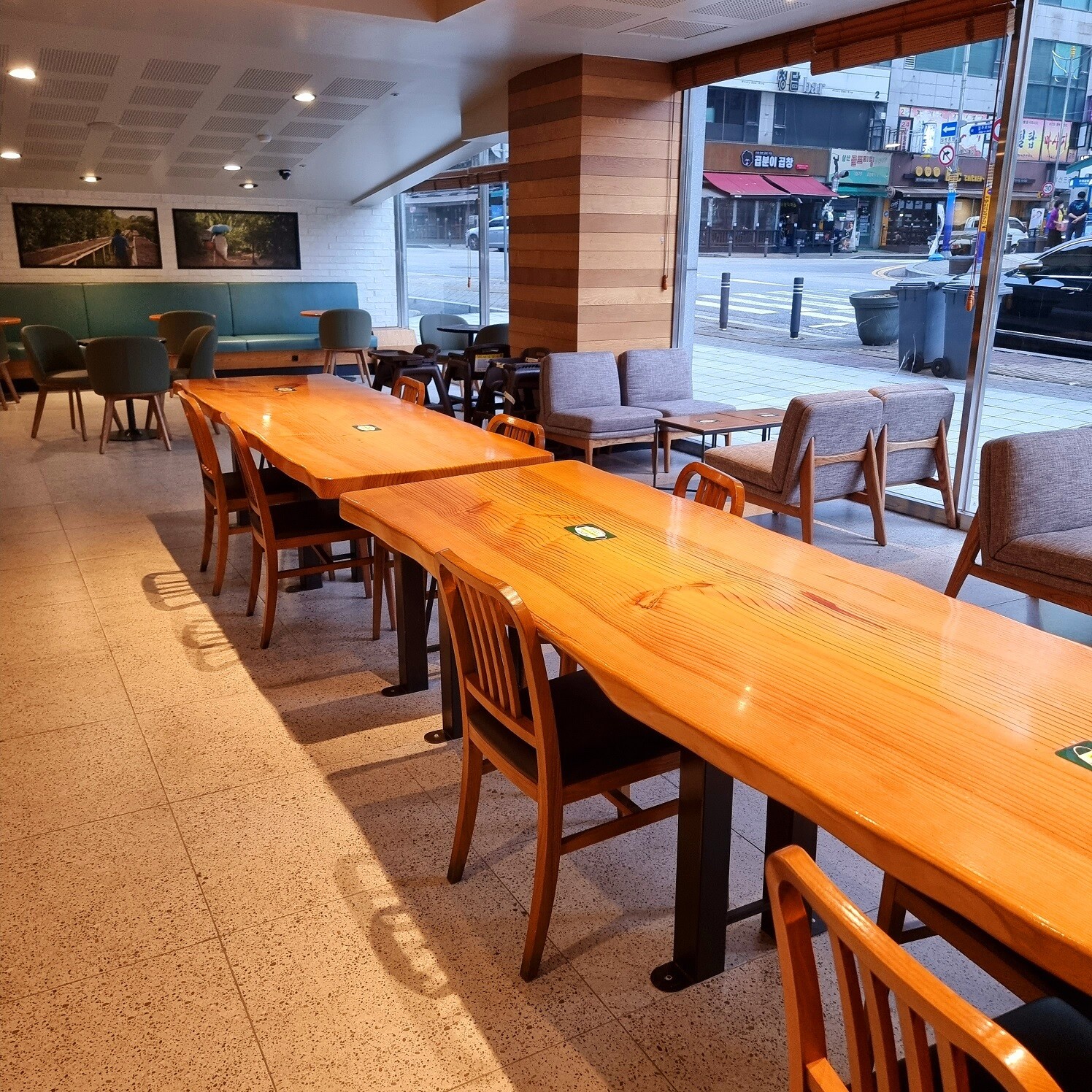 Starbucks Incheon Samsan — photo 5