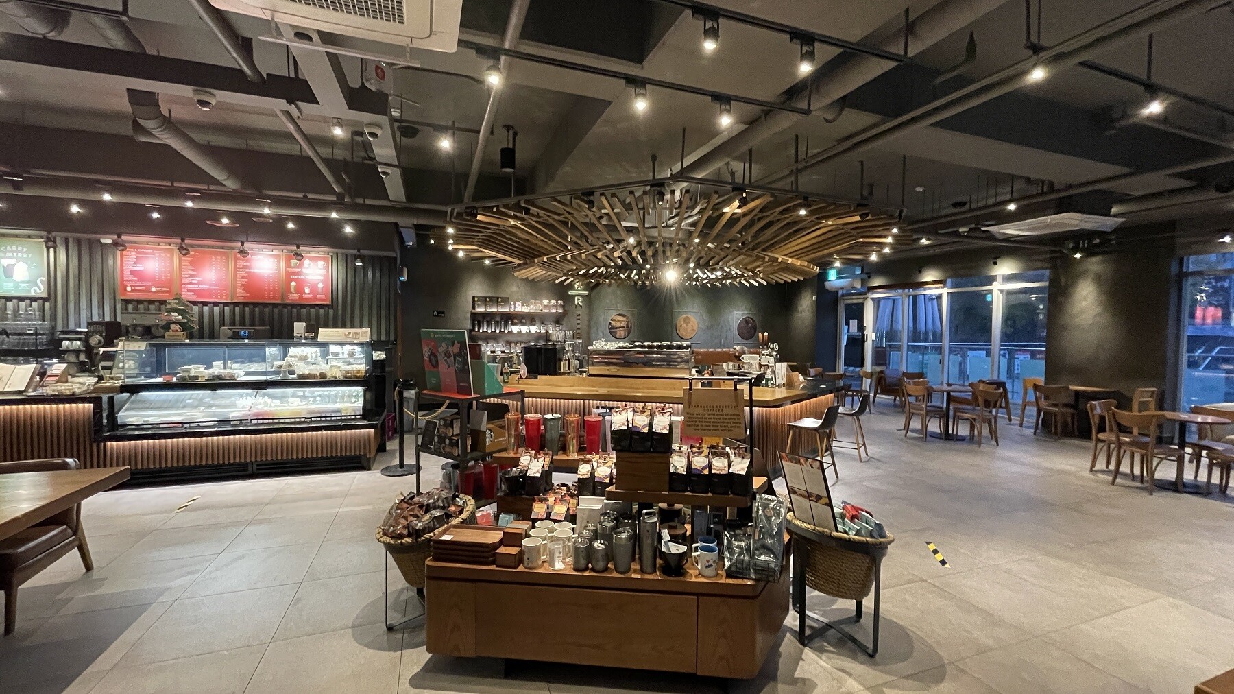 Starbucks Yeouido KBS R — photo 4