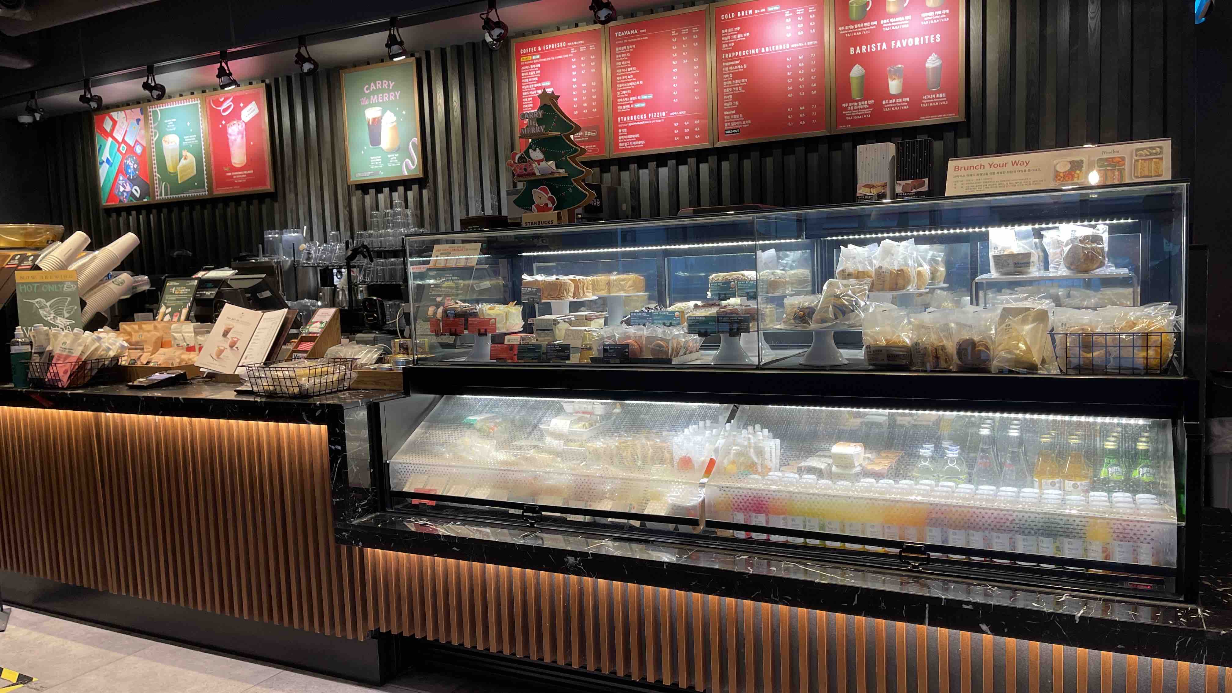 Starbucks Yeouido KBS R — photo 3