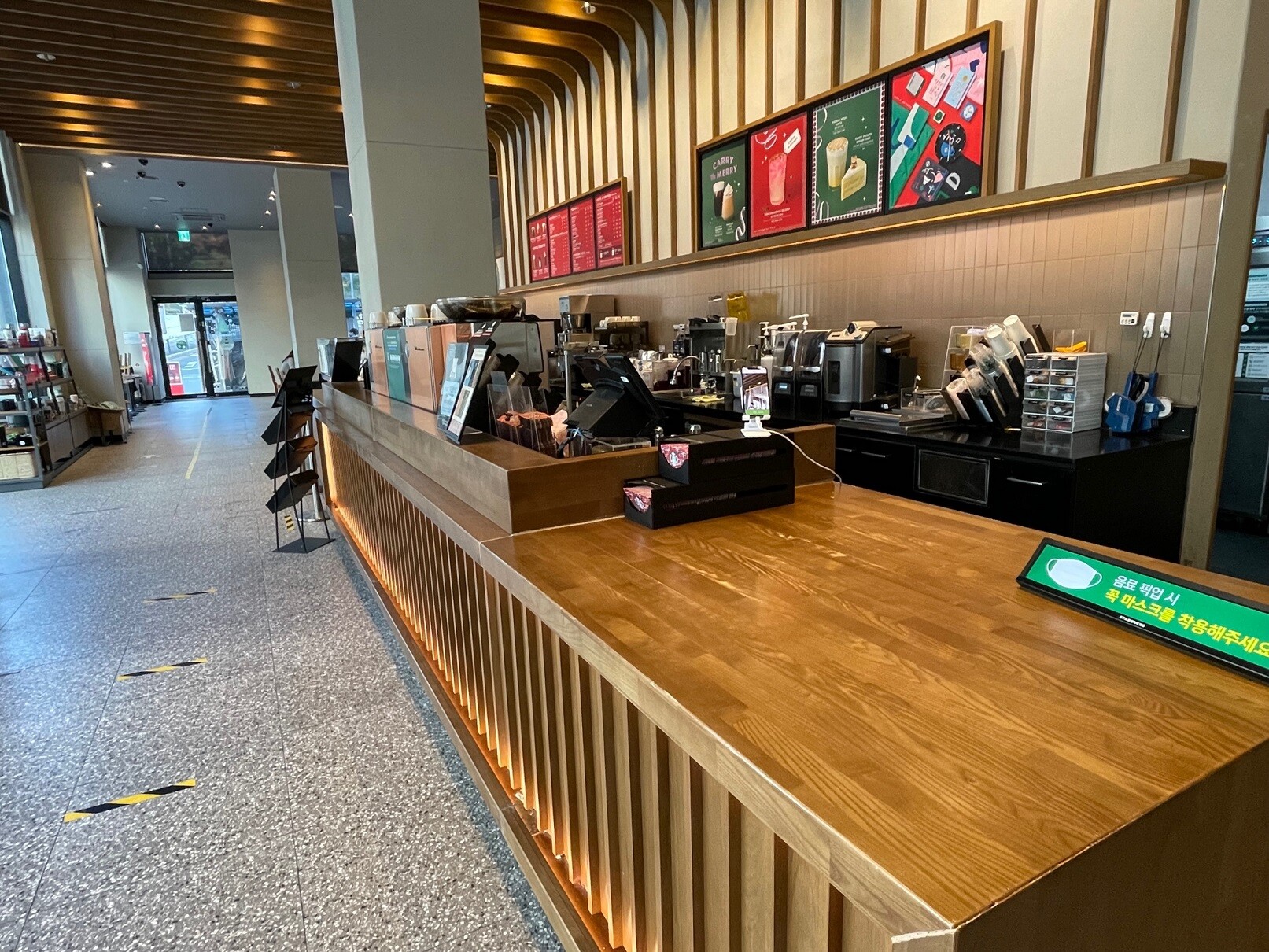 Starbucks Noryang Jindong — photo 2