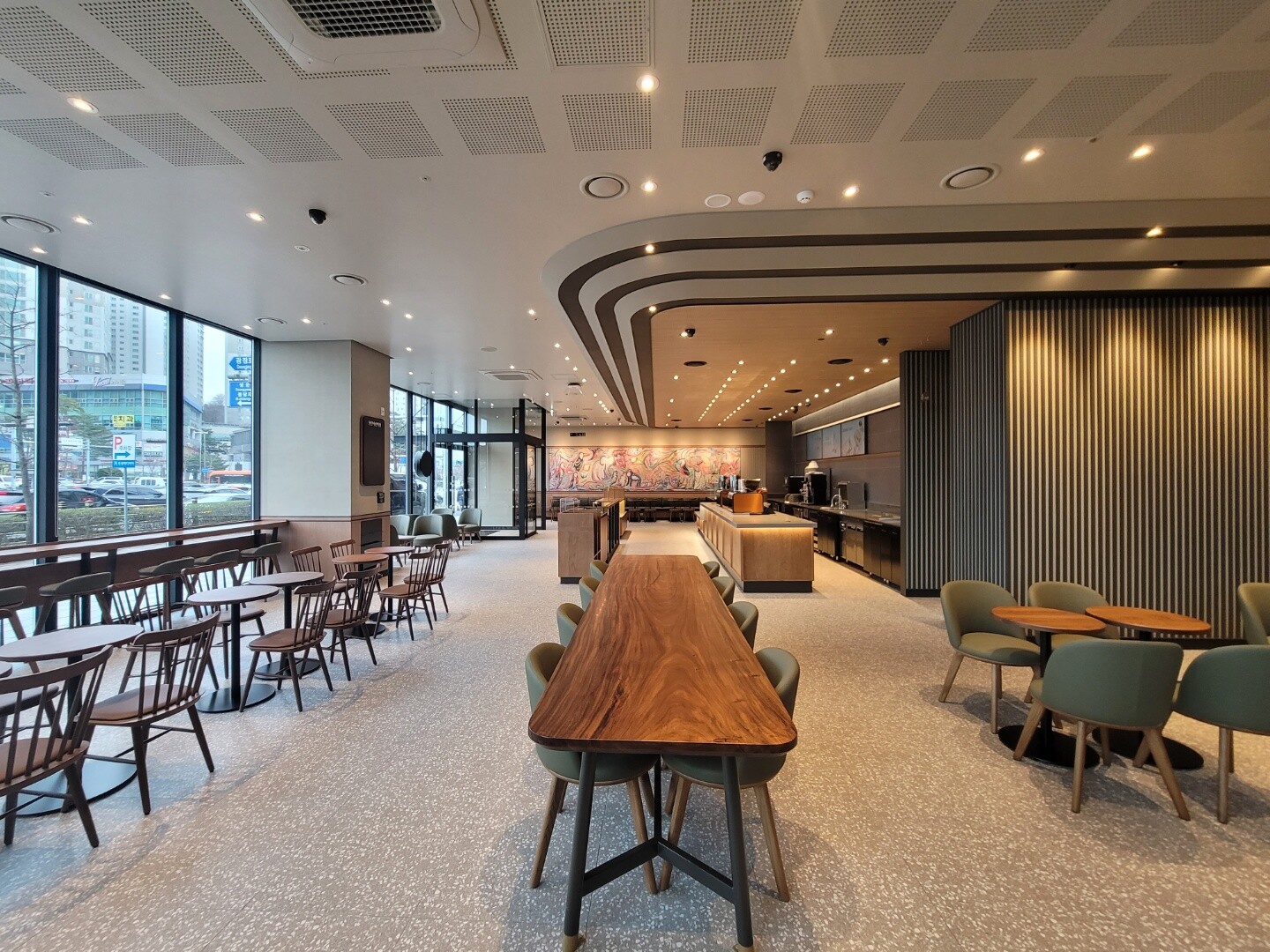 Starbucks Cheonan Asan Station — photo 4