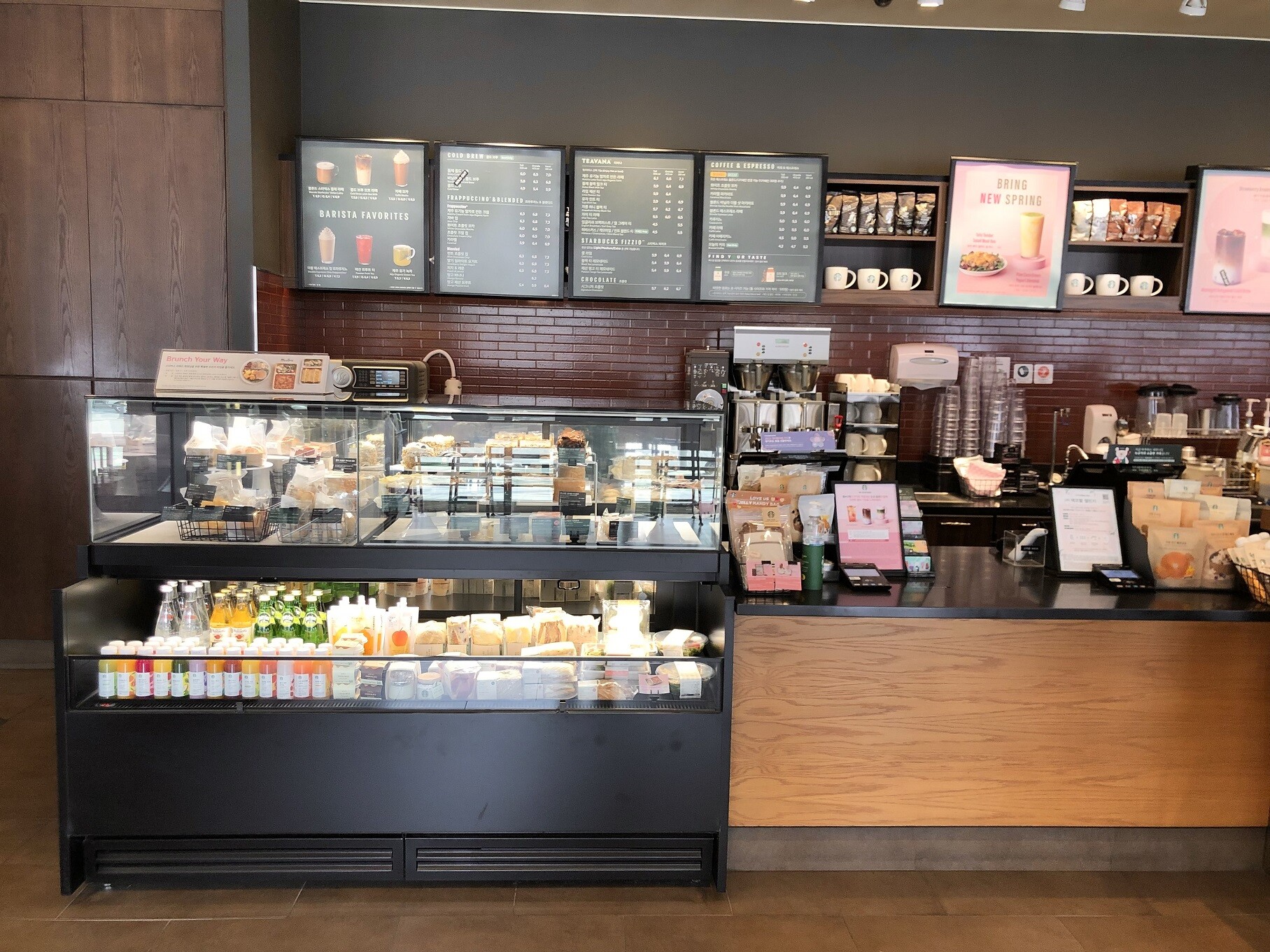 Starbucks Seomyeonseojeon-ro — photo 3