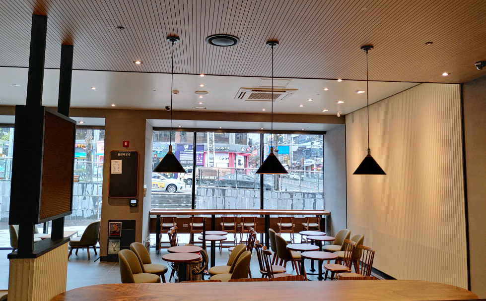 Starbucks Yongin Yeokbuk — photo 3