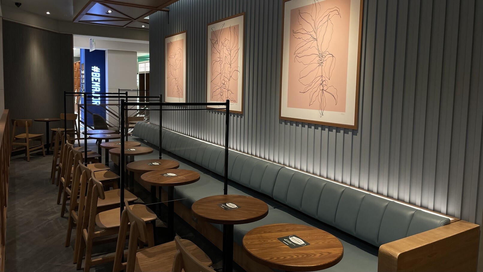 Starbucks Hyundai Mok-dong — photo 2