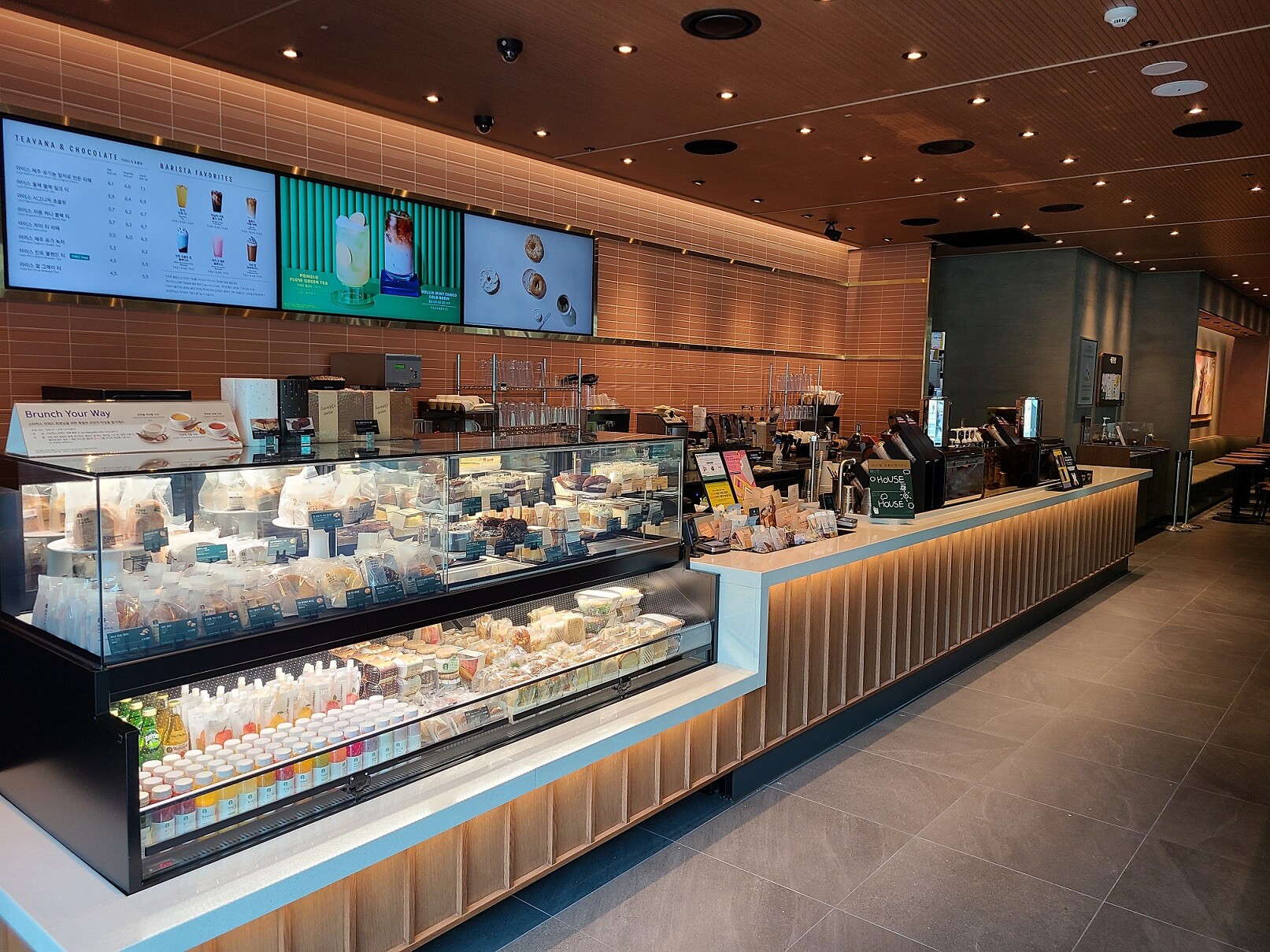 Starbucks Sangbong — photo 3