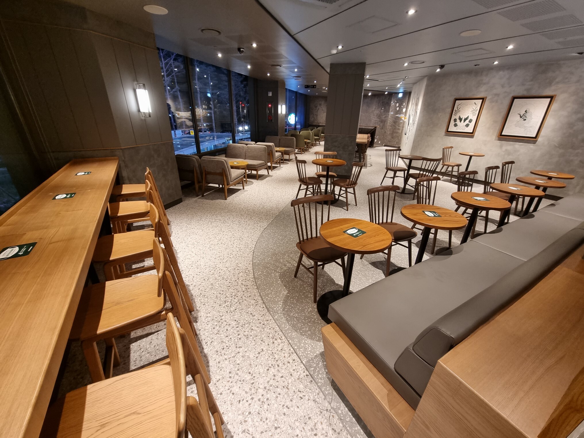 Starbucks Sadang — photo 5