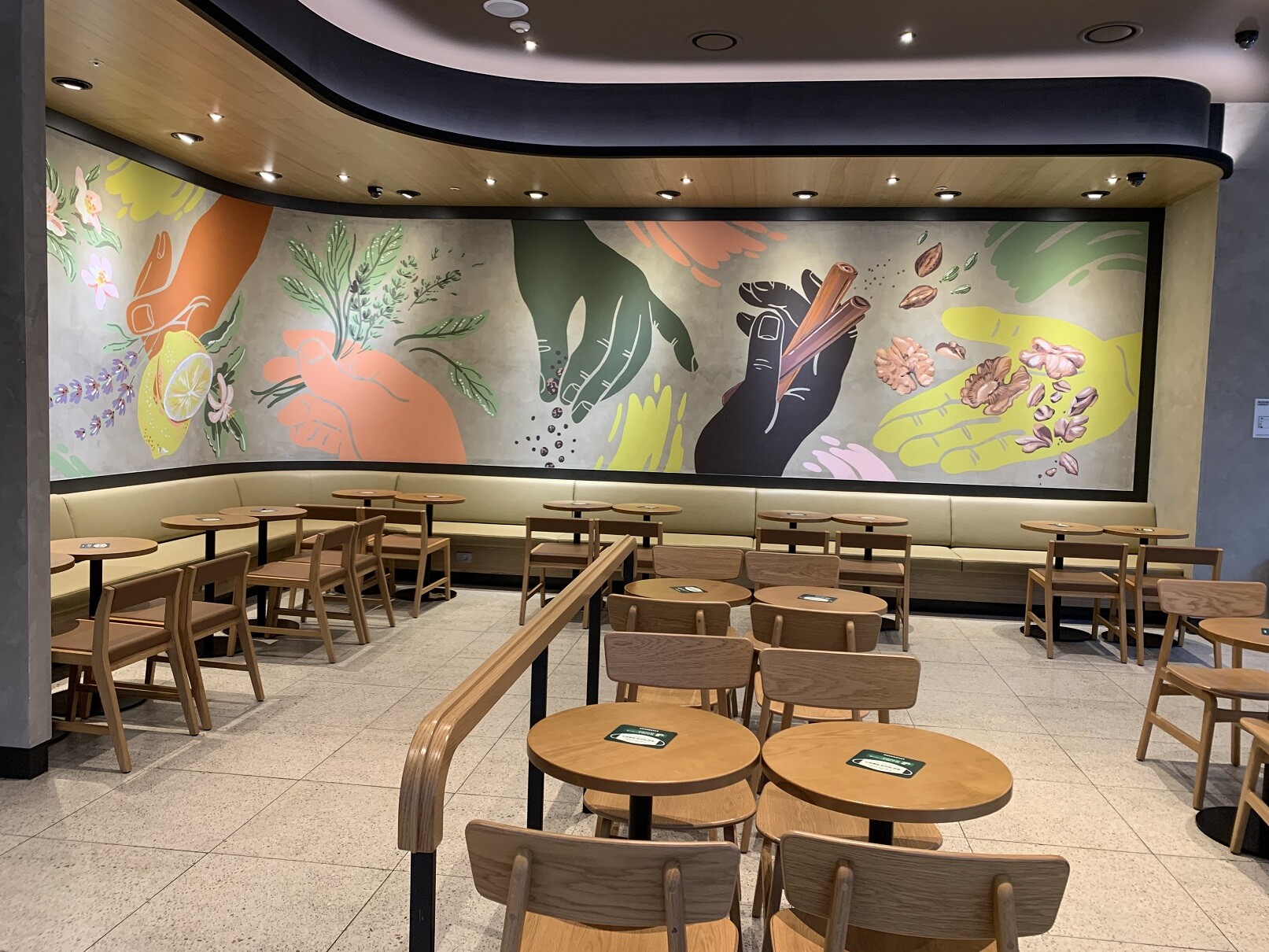 Starbucks Hanam Pungsan Station — photo 5