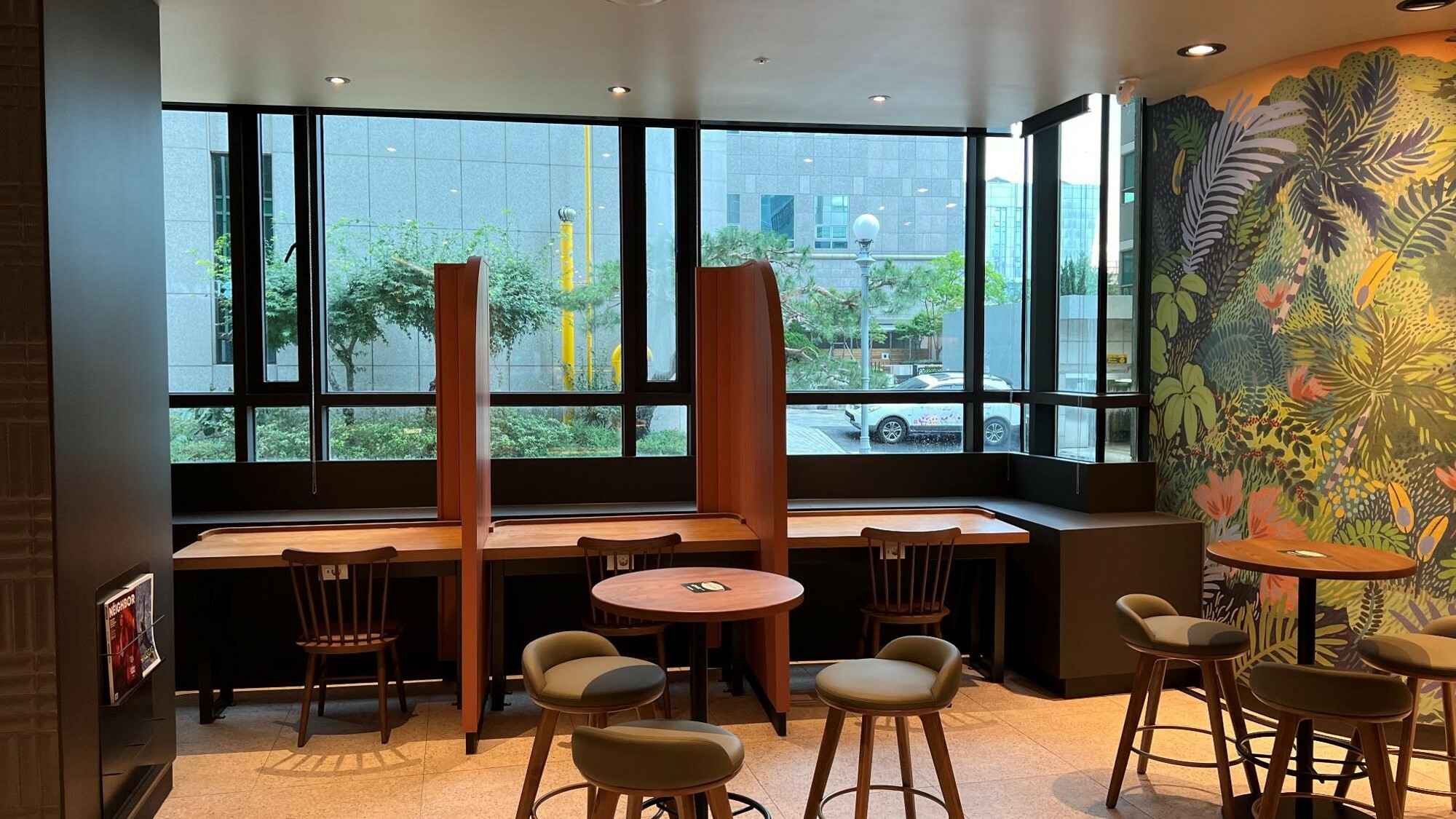 Starbucks Samseong Station — photo 5