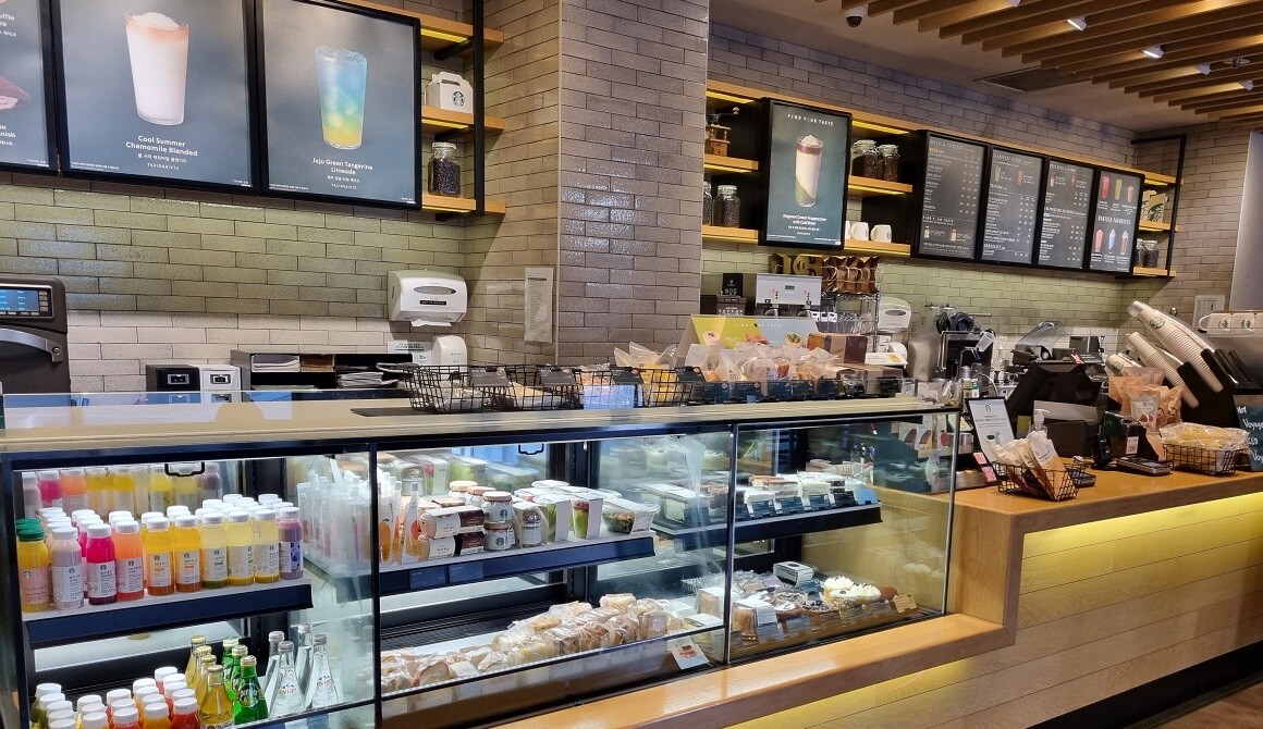 Starbucks Yongsan Park Tower — photo 2