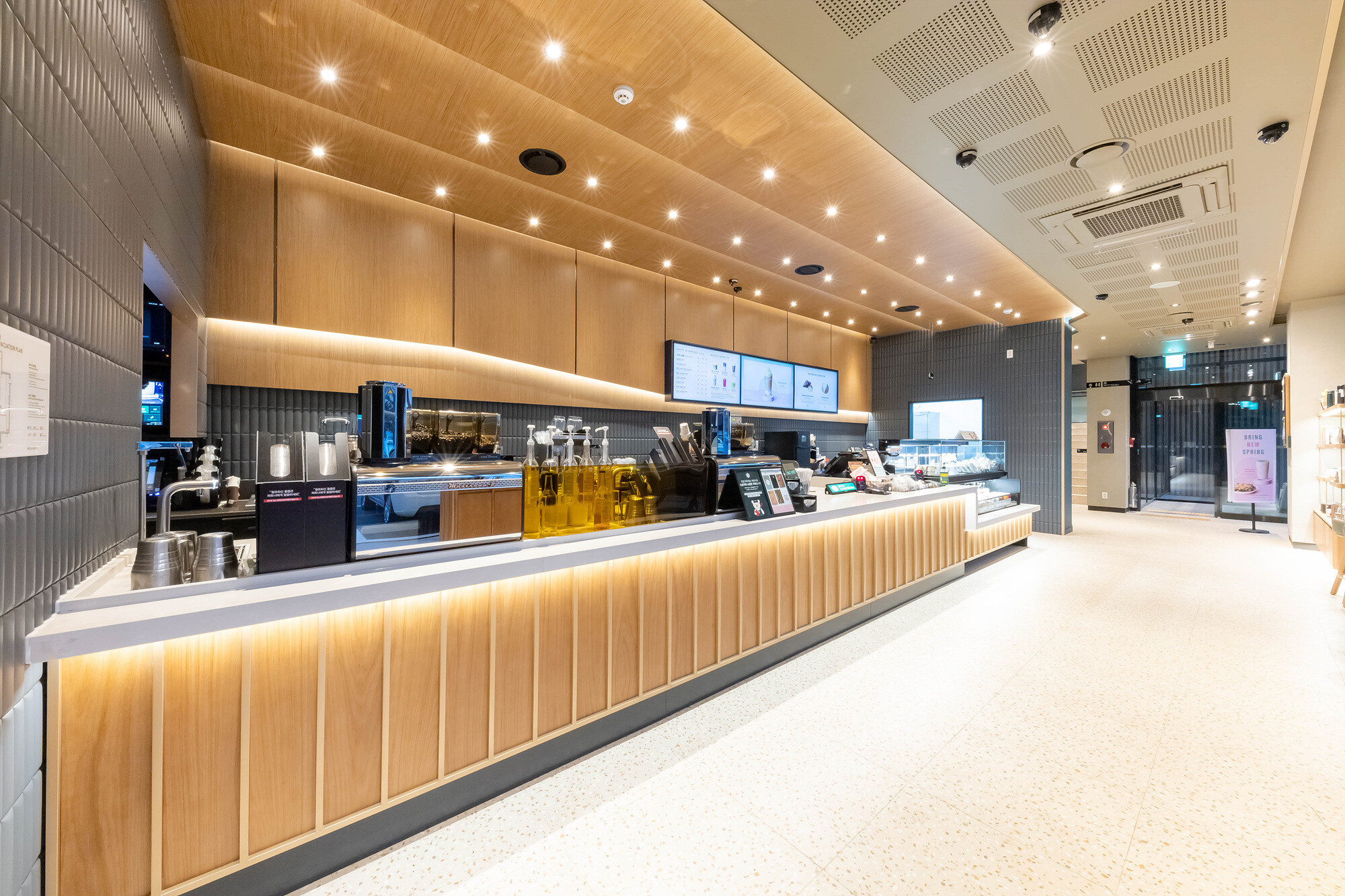 Starbucks Bucheon Wonjong — photo 2